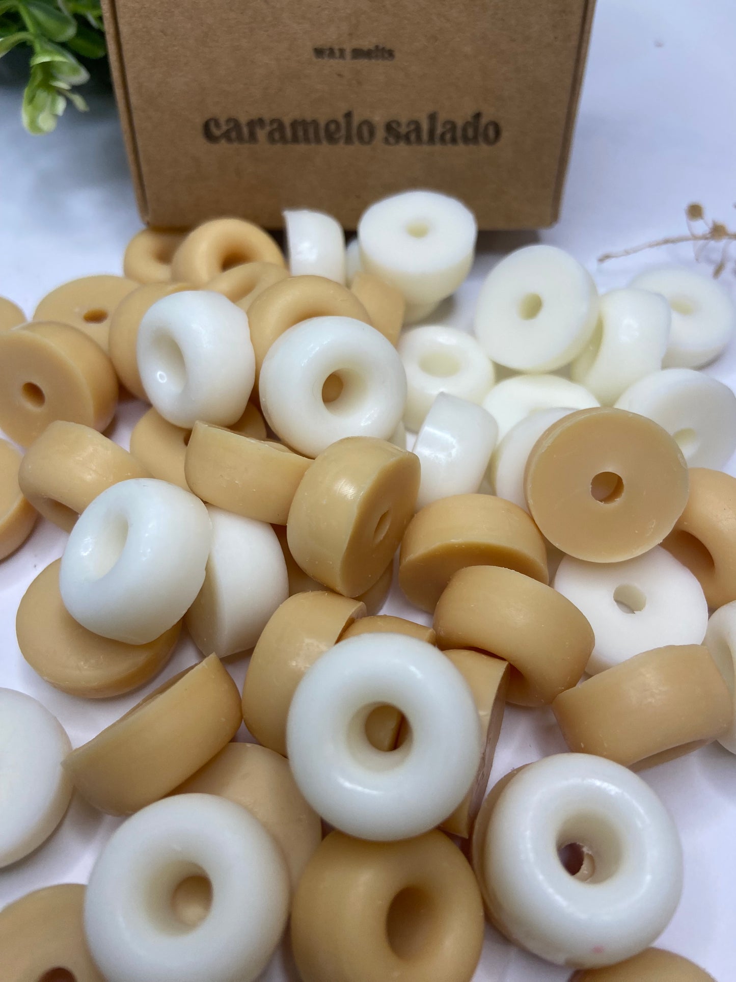 Wax melts de soja aroma caramelo salado artesanales