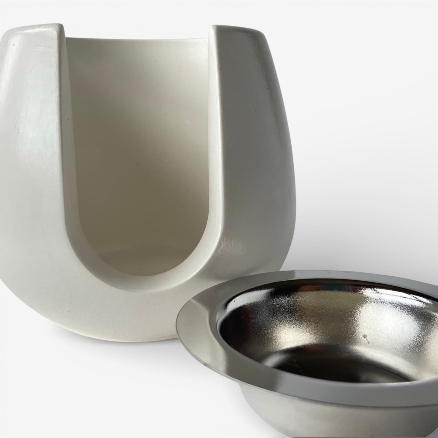 quemador de ceras aromáticas Tiara blanco de resina ecológica con platillo metálico