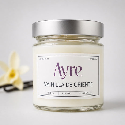 Vela aromática de soja Vainilla de Oriente Ayre con aroma cálido y dulce inspirada en la vainilla