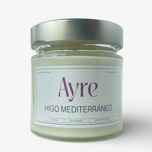 Vela aromática de soja Higo Mediterráneo Ayre en frasco de vidrio con tapa metálica y fragancia fresca y verde.