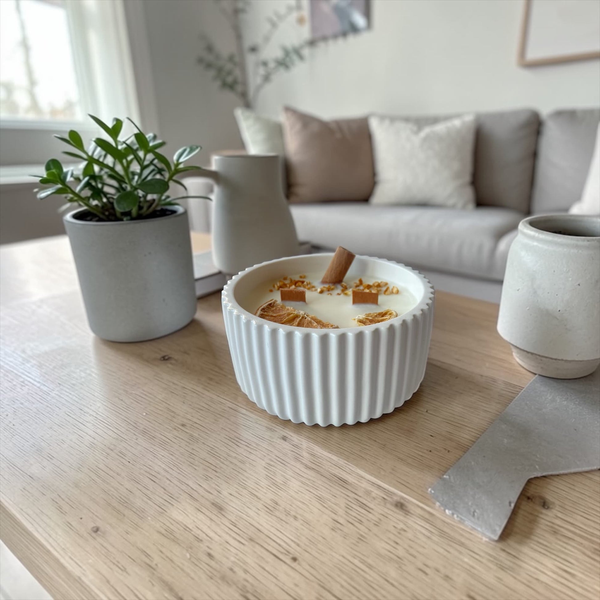 vela aromática de soja naranja y canela decorativa para el hogar