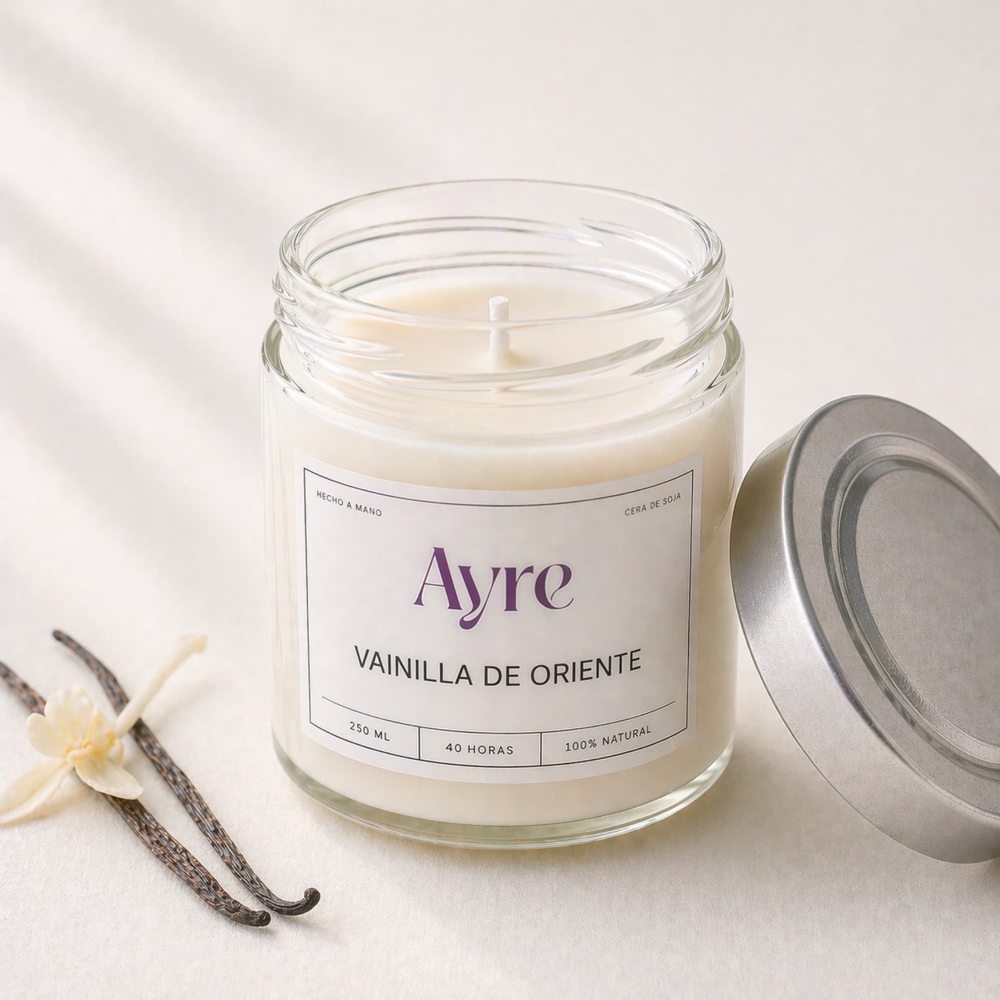 Vela aromática de soja Vainilla de Oriente Ayre con vainas de vainilla natural