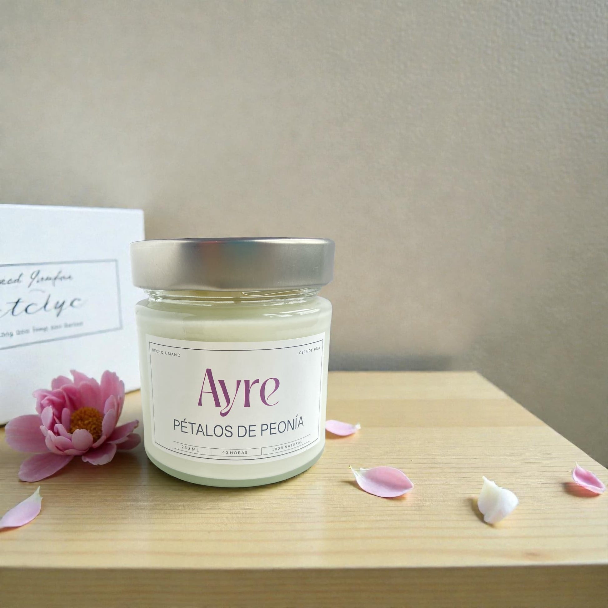 vela aromática de soja Pétalos de Peonía con flores