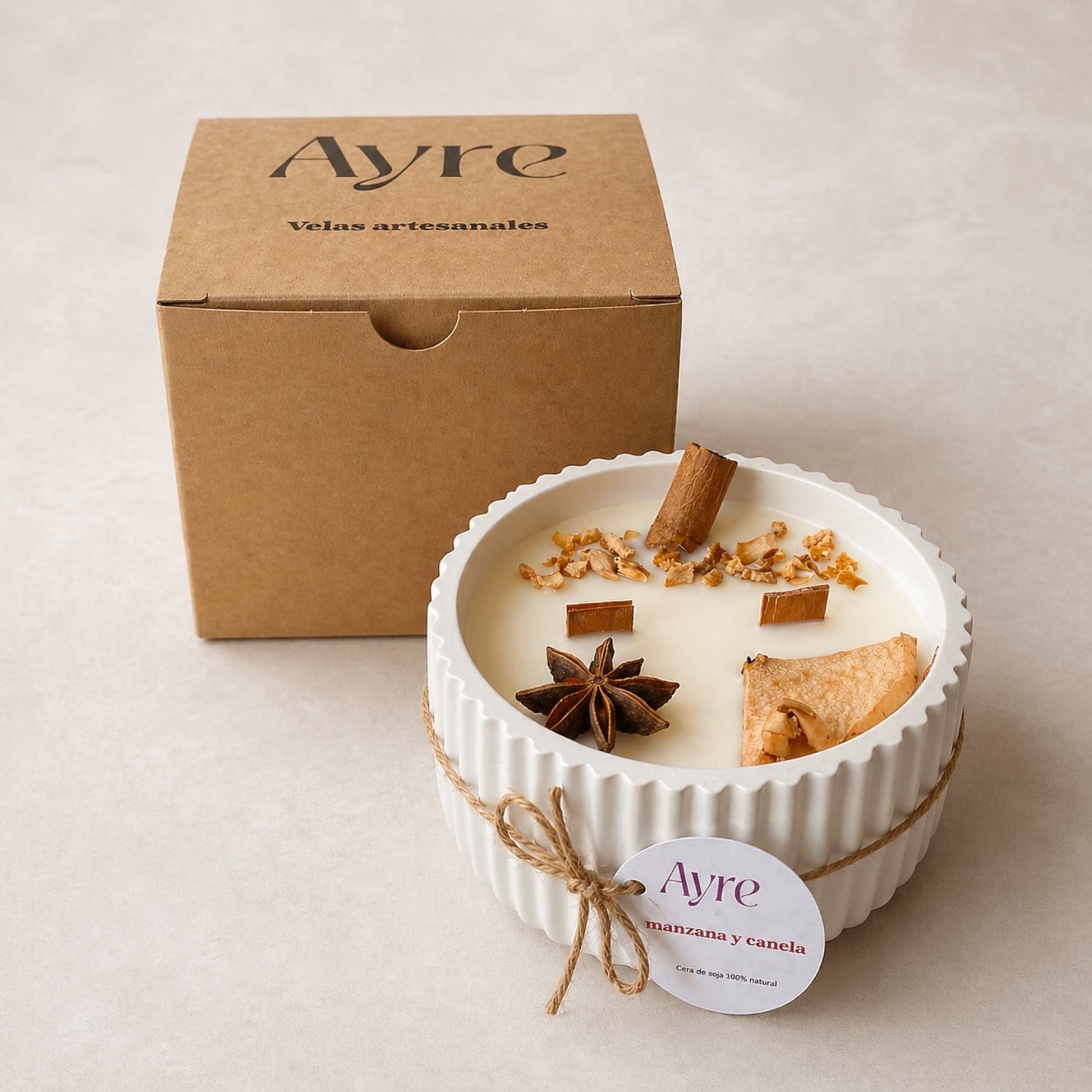 vela aromática de soja manzana y canela con caja Ayre