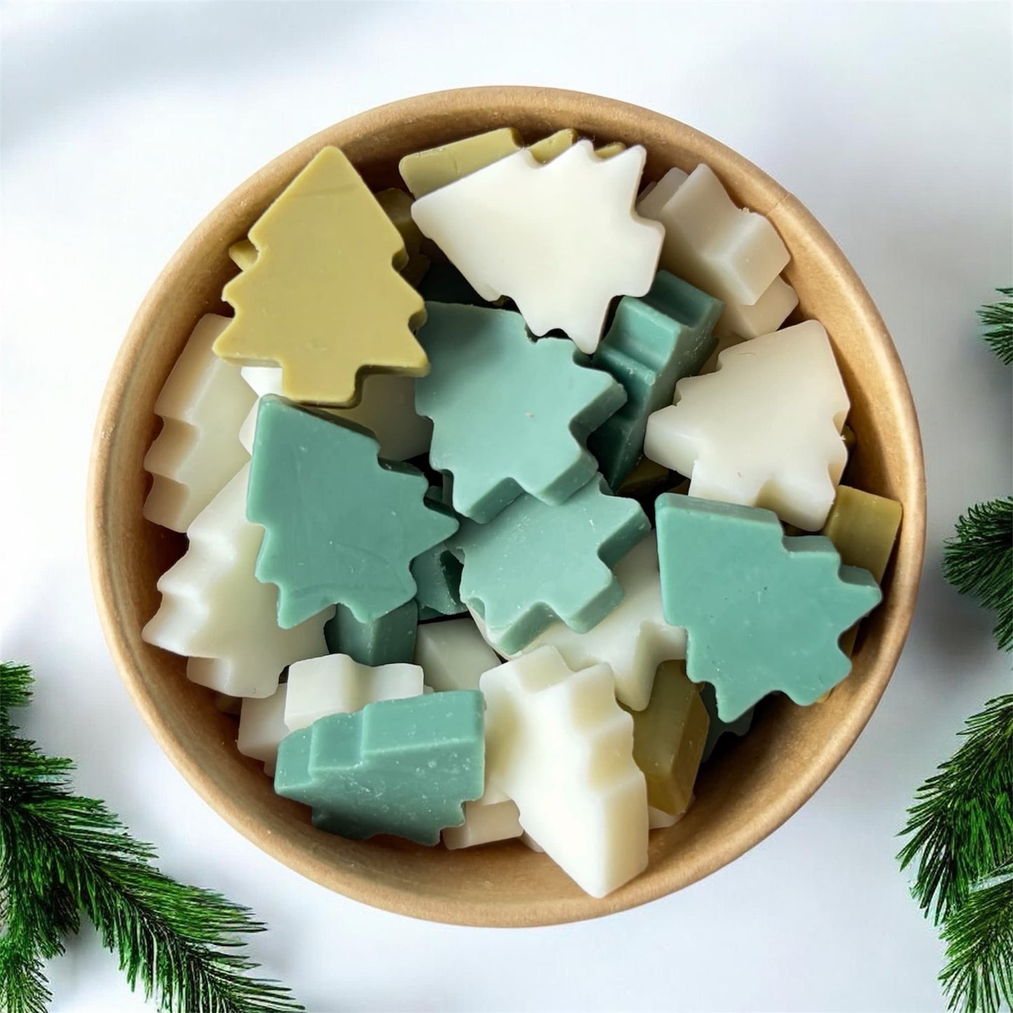 Wax melts de soja aroma agujas de pino con fragancia fresca, verde y natural tipo bosque 