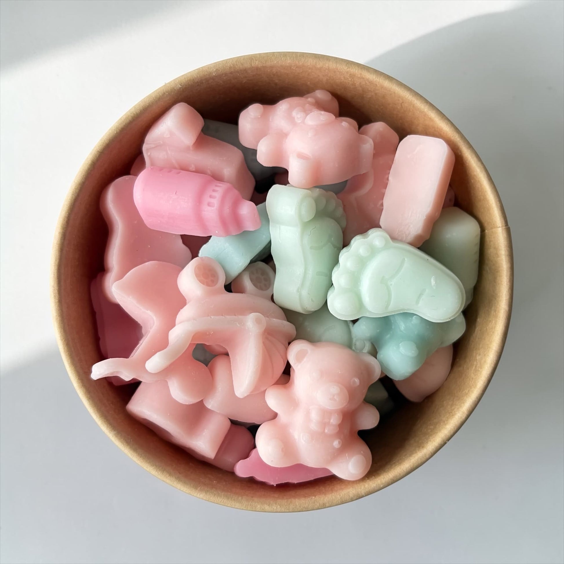 Wax melts de soja aroma baby fresh con fragancia limpia, suave y fresca inspirada en colonia de bebé tipo nenuco